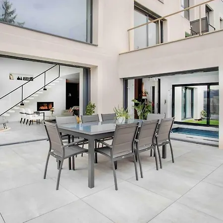 Loft Avec Piscine Interieure Chauffee Lejlighed