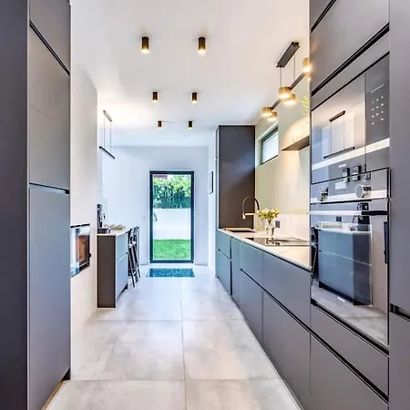 Loft Avec Piscine Interieure Chauffee